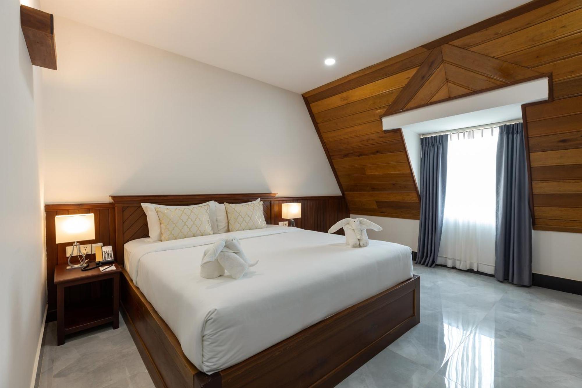 Blanc Smith Hotel Siem Reap Bagian luar foto