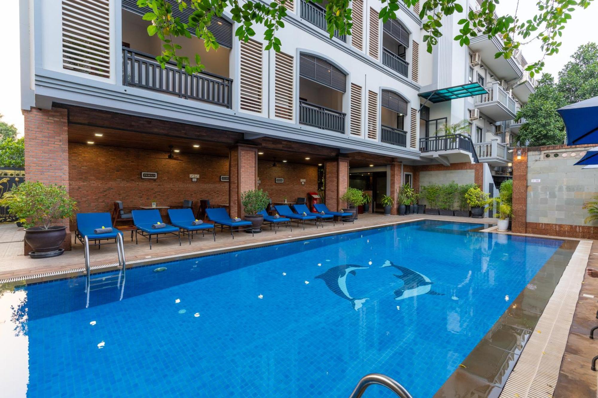 Blanc Smith Hotel Siem Reap Bagian luar foto